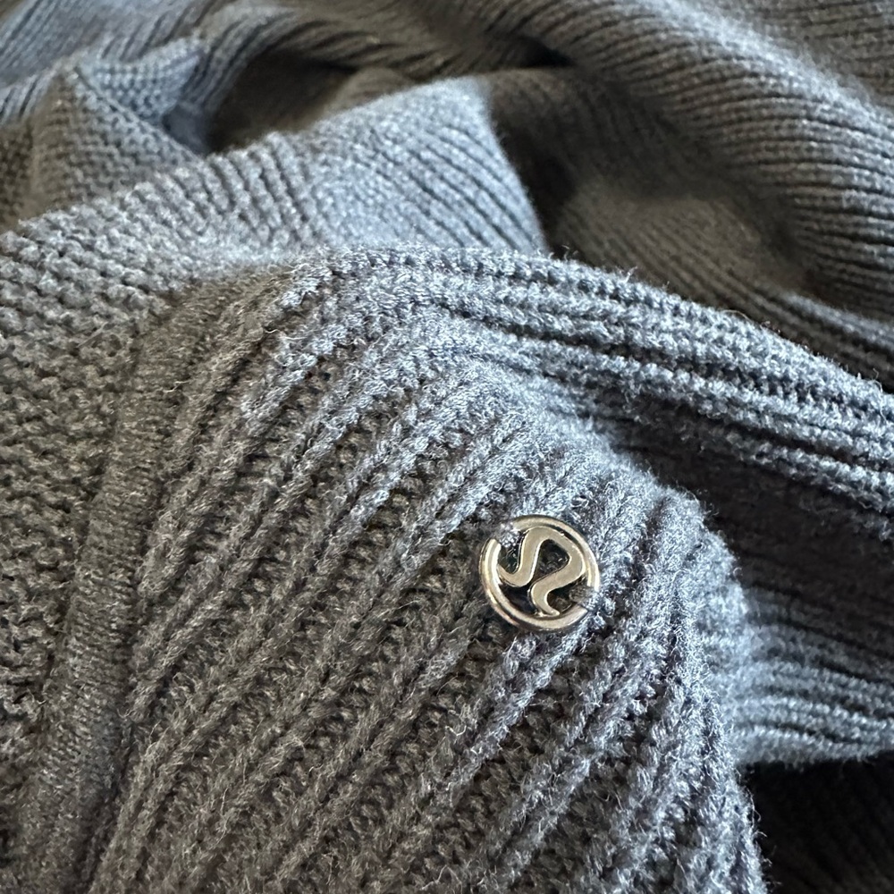 Lululemon vestigan cardigan fits like a medium charcoal W4E32S - Picture 3 of 7